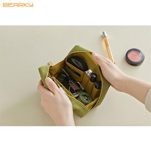 luxury-makeup-pouch (5)